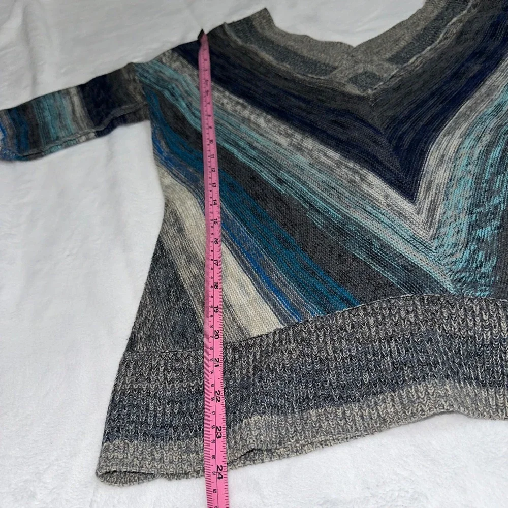 Free People Gray and Blue Stripe V‎ Neck Off Shoulder Sweater Knit Size S